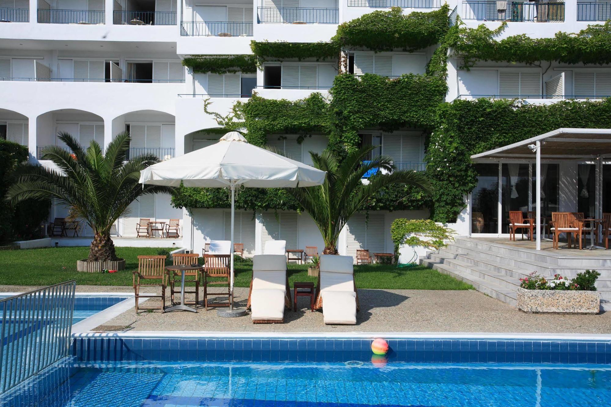 Radisson Resort Plaza Skiathos Kanapíca Kültér fotó